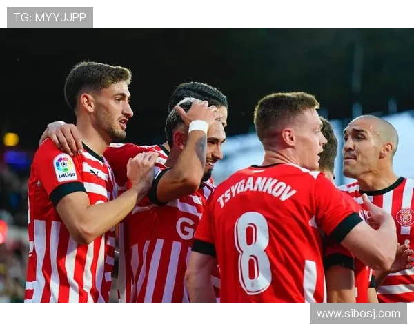 37岁342天，斯图亚尼成欧冠改制后首秀年龄第二大的外场球员